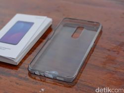 Unboxing F11, Jagoan Portrait Oppo di Kelas Rp 3 Jutaan