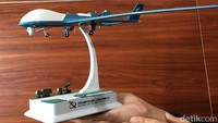 Penggunaan drone, kata Direktur Utama Garuda Indonesia IGN Askhara Danadiputra, lebih efisien dalam hal konsumsi bahan bakar dan penggunaan tenaga kerja.