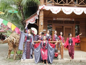 Tarian Kolaborasi 5 Negara Meriahkan Bangka Culture Wave