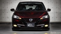 Masih jarang terdengar, modifikator mendandani mobil listrik. Nissan LEAF yang dikabarkan juga bakal masuk ke Indonesia ini berubah total secara eksterior lewat sentuhan Kuhl Racing. Foto: Kuhl Racing