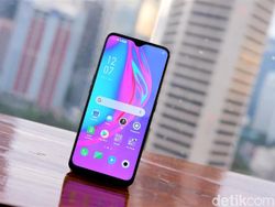 Unboxing F11, Jagoan Portrait Oppo di Kelas Rp 3 Jutaan
