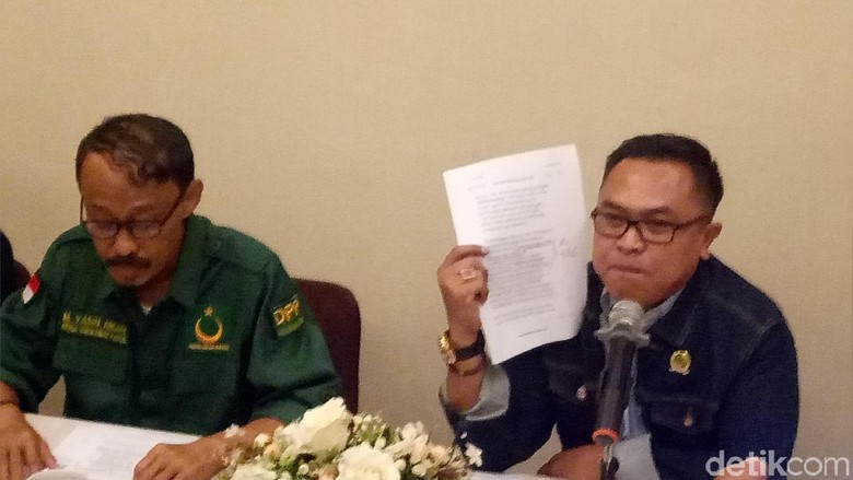 PBB: Yusril Punya Bukti Percakapan Habib Rizieq Ragukan Keislaman Prabowo! PBB: Yusril Punya Bukti Percakapan Habib Rizieq Ragukan Keislaman Prabowo!