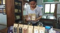 Usai Berwisata ke Candi Pawon Bisa Nyeruput Kopi Luwak di Kafe Ini