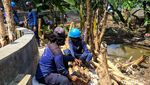 Foto News: Jebol Lagi Bangun Lagi Tanggul Jatipadang Jaksel