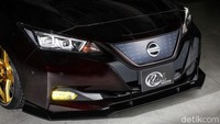 Tidak disebutkan ada modifikasi powertrain yang digunakan. Pada model standar, mobil ini mengeluarkan tenaga kuda 147 tenaga kuda (149 PS/110 Kw) dengan torsi puncak 319 Nm. Sedangkan pada Leaf e+ mendapatkan motor listrik yang ditingkatkan dengan 214 hp (217 PS/160 kW) dengan torsi puncak 340 Nm. Foto: Kuhl Racing
