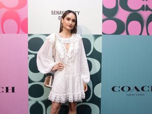 Adu Gaya Cinta Laura Hingga Nia Ramadhani di Pembukaan Butik Coach