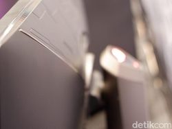Penampakan Monitor Asus Seharga Rp 38,7 Juta