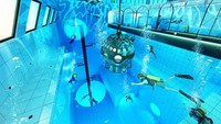 Kolam renang Deepspot sedang dibangun Kota Mszczonow, kurang dari 48 kilometer dari Warsawa (Deepspot/CNN Travel)  