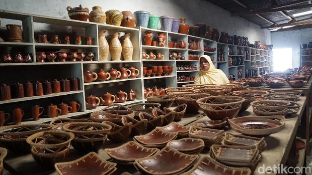 Hari Terakhir VitaminSea: Lihat Pembuatan Gerabah Tradisional Lombok