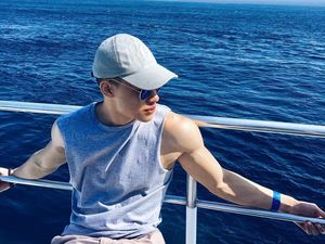 Angkat Beban Sejak Umur 13 Tahun, Begini Jadinya Badan Seksi Enrique Dustin