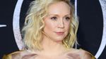 Tanggalkan Baju Zirah, Brienne Game of Thrones tampil Anggun