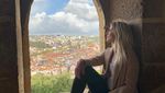 Foto: Liburannya Pesepakbola Cantik Amerika, Julie Johnston
