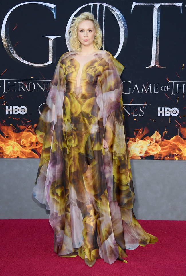 Gwendoline Christie dikenal publik lewat perannya dalam serial populer Game of Thrones. Aktris ini memiliki tinggi badan 190 cm yang membuatnya kerap mendapat peran unik dalam proyek film maupun serial. Foto: Dimitrios Kambouris/Getty Images