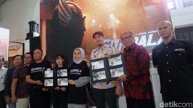 Rayakan 100 Tahun Kelahiran Ra Kosasih Prangko Jagoan Indonesia Diluncurkan