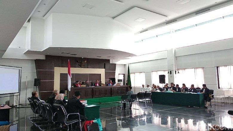 Pilu Kakek Melihat Cucu Babak Belur Usai Dihajar Bahar Smith Pilu Kakek Melihat Cucu Babak Belur Usai Dihajar Bahar Smith