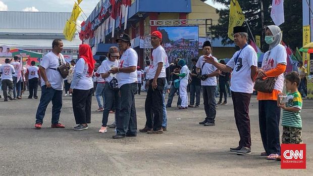 Anak-anak Ikut Kampanye Jokowi di Banyumas