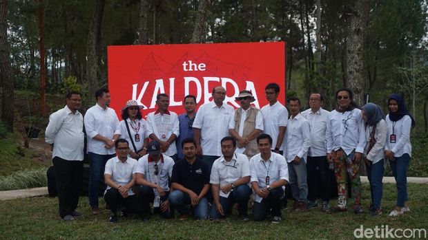 Gencarkan Nomadic Tourism, Menpar Resmikan The Kaldera Danau Toba