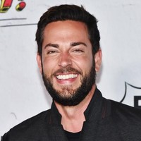 Zachary Levi menikah dengan aktris asal Kanada, Missy Peregrym secara diam-diam pada 2014 di Maui, Hawaii. Namun pernikahan mereka tk bertahan lama. Keduanya bercerai pada April 2015. Foto: Getty Images