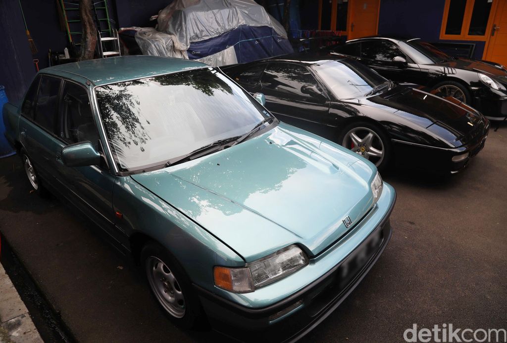 Dertan Mobil dan motor mewah milik Sahroni