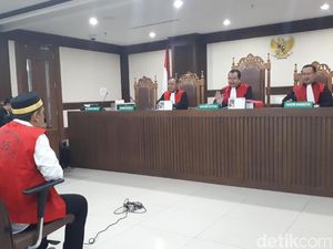 Bagus Bawana Didakwa Bikin Onar Via Hoax 7 Kontainer Surat Suara Tercoblos