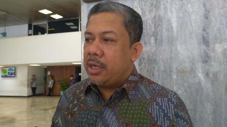 Fahri soal Chat Habib Rizieq: Yusril Kecewa, tapi Jangan Bawa Urusan Pribadi Fahri soal Chat Habib Rizieq: Yusril Kecewa, tapi Jangan Bawa Urusan Pribadi