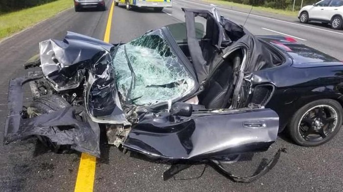 Mukjizat, Mobil Tabrakan Sampai Remuk Pengendara Selamat Tanpa Cacat