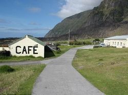 Melihat Pemukiman Manusia Paling Terpencil di Bumi