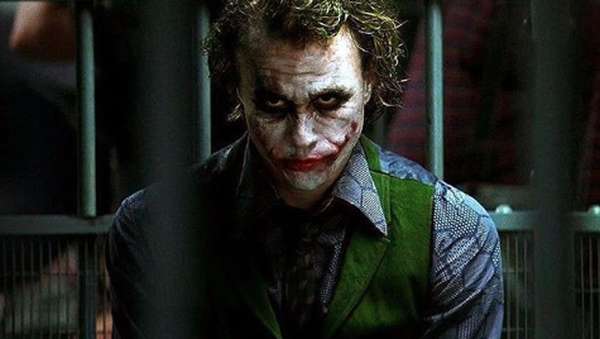 Netizen Rayakan Trailer Joker dan Ulang Tahun Heath Ledger ke-40 Netizen Rayakan Trailer Joker dan Ulang Tahun Heath Ledger ke-40