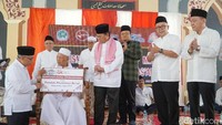 Sebelum meresmikan pendirian BWM Pondok Pesantren As’ad Jambi bersama Asuransi Astra, terlebih dahulu Astra Financial telah mendirikan BWM Minhajut Thullab Banyuwangi bersama Astra Credit Companies (ACC) dan BWM Sunan Gunung Jati Ba’alawy Semarang bersama FIFGROUP. Istimewa