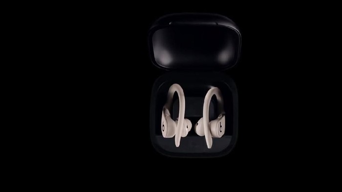 Powerbeats Pro buatan Beats. Foto: Beats Powerbeats Pro buatan Beats. Foto: Beats