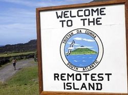 Melihat Pemukiman Manusia Paling Terpencil di Bumi