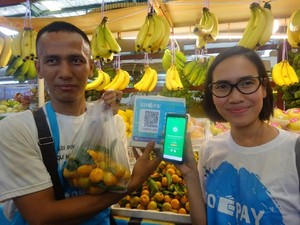 Manfaatkan Go-Pay, Pedagang di Pasar Modern Ngaku Tambah Untung