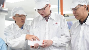 Steven mengatakan Xiaomi bersama dengan mitra resminya berupaya untuk memenuhi permintaan pasar atas berbagai produk nya, terutama produk terbarunya, Redmi Note 7. Foto: Xiaomi