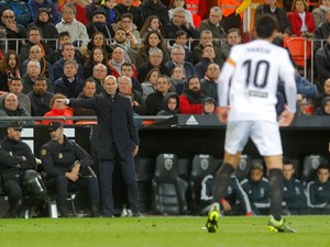 Zidane Lebih Buruk dari Solari, Tak Jauh Beda dengan Lopetegui
