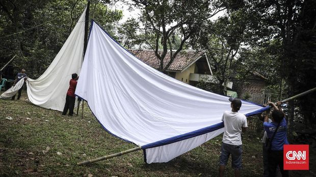 Bayang-bayang Hak Cipta di Balik Gambar Gerak Layar Tancap