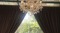 Maksi maniez tulis Titiek pada caption fotonya. Kali ini Titik, Ibunda dan rekan-rekannya menikmati makan siang di restoran Plataran Menteng, Jakarta. Foto: instagram @titikritawati