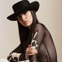 Selain negara-negara Asia, daftar ini juga melibatkan anak-anak muda berprestasi di kawasan Australia dan Selandia Baru. Dari Selandia Baru, ada Kimbra Lee Johnson, musisi yang telah memenangkan Grammy. Kimbra pertama kali terkenal lewat lagu Somebody That I Used to Know yang dinyanyikan Gotye. Foto: Instagram