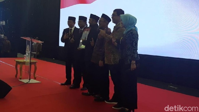 Rektor-Aktivis Kampus Indonesia Deklarasi Dukung Prabowo-Sandiaga Rektor-Aktivis Kampus Indonesia Deklarasi Dukung Prabowo-Sandiaga