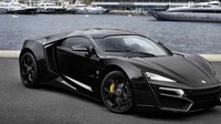 Ada juga satu unit W Motors Lykan Hypersport yang taksiran harganya mencapai USD$ 4 juta atau setara dengan Rp 56 miliar. Mobil yang sempat nongol di film Furious 7 ini bisa berlari hingga 395 km/jam dengan akselerasi 100 km/jam hanya 2.8 detik saja. Foto: Pool