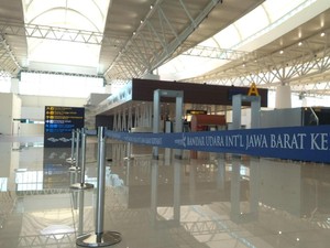 Cerita Tol hingga Tiket Mahal di Balik Sepinya Bandara Kertajati