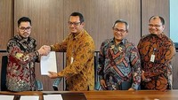 Pembangunan itu akan dilakukan diatas tanah dengan total 400 Ha. Pembangunan ini juga merupakan bagian dari komitmen Rencana Pengembangan Fasilitas Pengolahan Bijih Nickel (Smelter) PT. CNI yang mengadopsi teknologi Rotary Kiln Electric Furnace (RKEF) dimana total kapasitas pabrik Smelter yang direncanakan sebesar 4x72 MVA (Mega Volt Ampere) dengan umpan 5 juta ton bijih Nickel dan akan menghasilkan 230,000 ton Ferronickel dengan kadar Nickel 22%-24%. Foto: dok. PT PP
