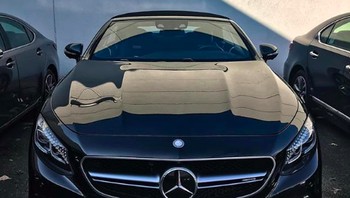 Ini salah satu mobil mewah koleksinya yang dipajang di Instagram. Foto: Instagram