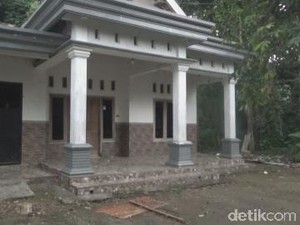 Terduga Teroris yang Ditangkap di Bandung Pernah Buka Pengobatan Alternatif