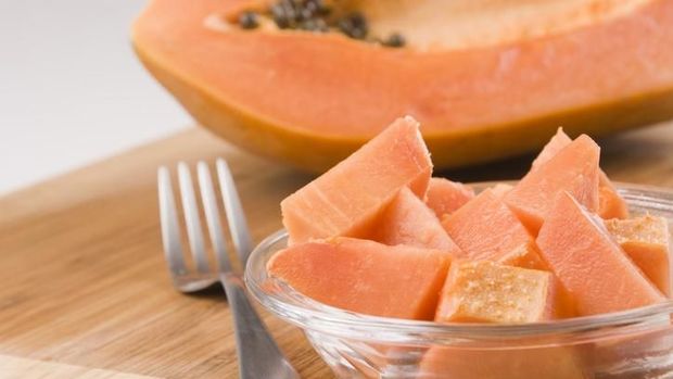 Pepaya bisa bantu BAB makin lancar.