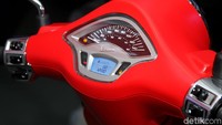 Sama dengan Vespa Sprint, Primavera juga dikhususkan untuk anak muda.