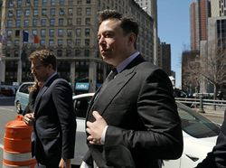 Elon Musk Disidang Gara-gara Twitter