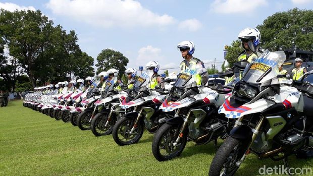 Panglima TNI dan Kapolri cek kesiapan pasukan jelang Pemilu 2019.
