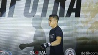 Eko akan menghadapi Niko Soe asal Singapura di laga perdana nanti.