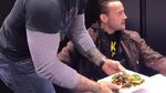 Jadi Lawan Main Iko Uwais, Ini Gaya Dave Bautista Saat Makan Taco