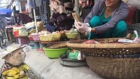 Ini nih bukti kalau Dog populer. Saat berjalan saja ada yang memotret Dog. Udah kayak artis aja! Foto: Istimewa